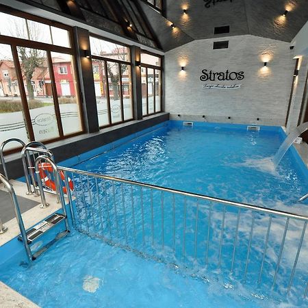 Stratos Bed & Breakfast Леба Екстериор снимка