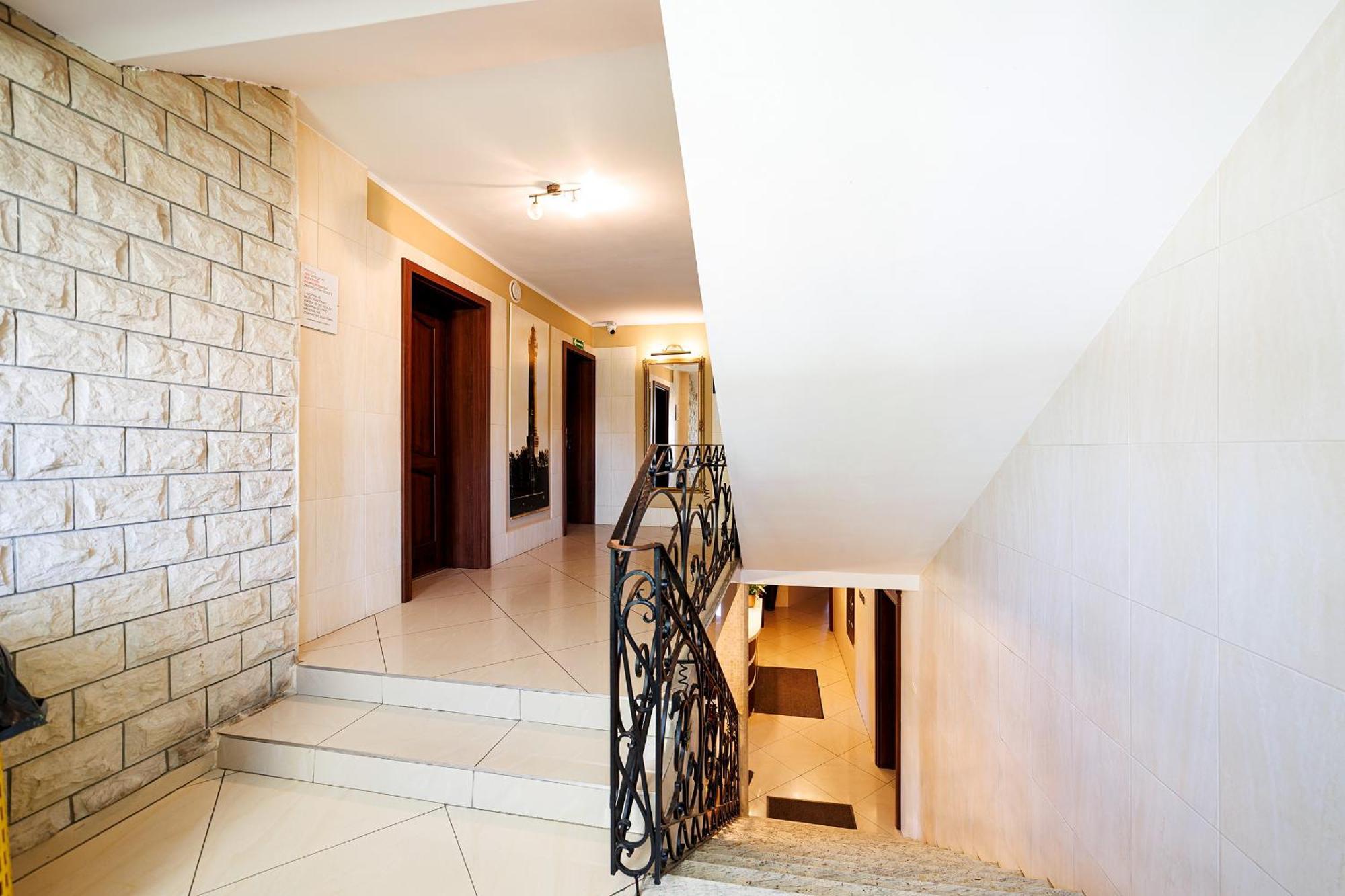 Stratos Bed & Breakfast Леба Екстериор снимка