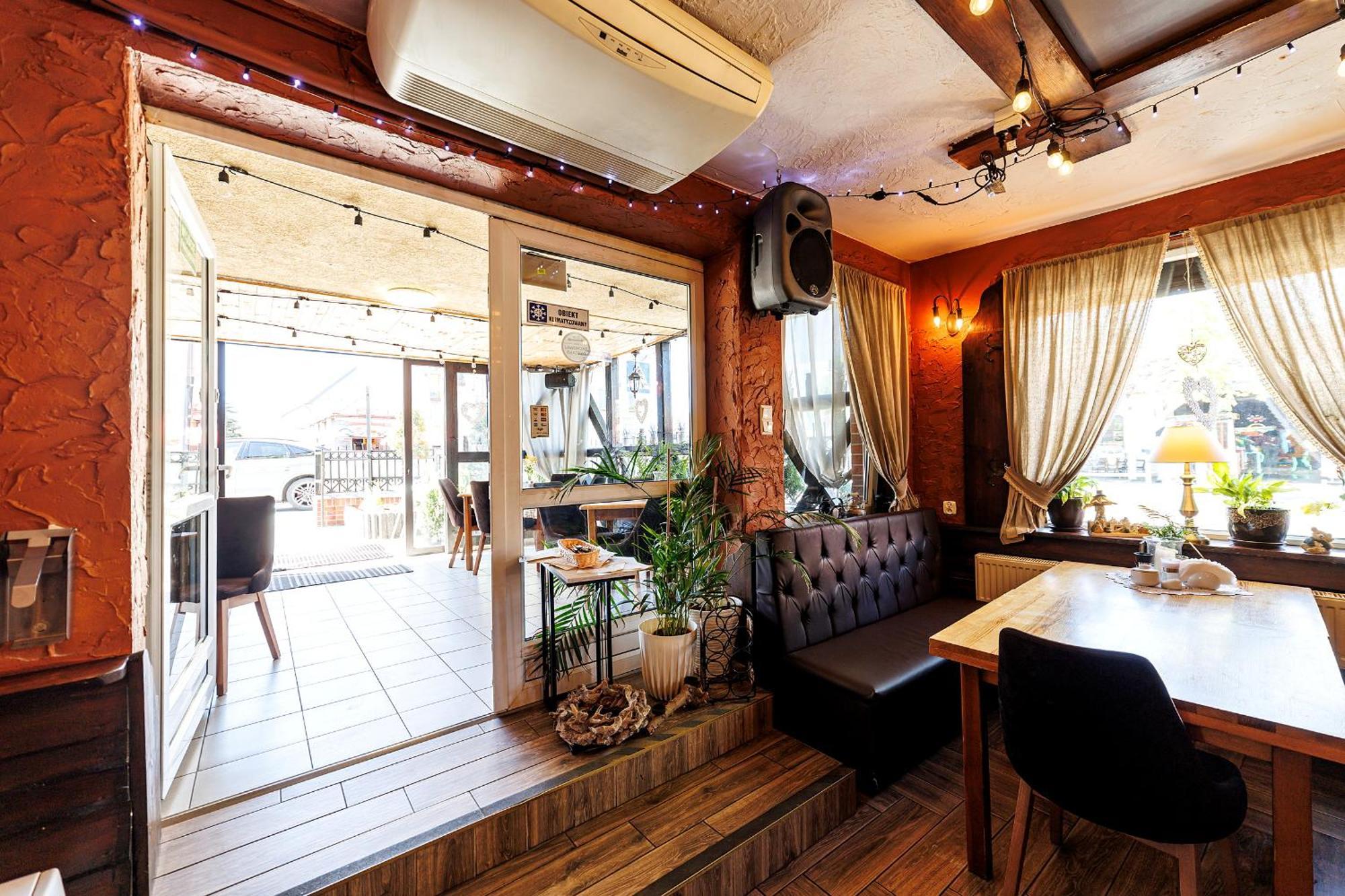 Stratos Bed & Breakfast Леба Екстериор снимка
