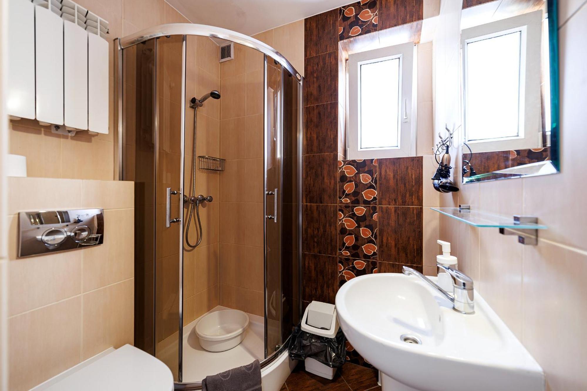 Stratos Bed & Breakfast Леба Екстериор снимка