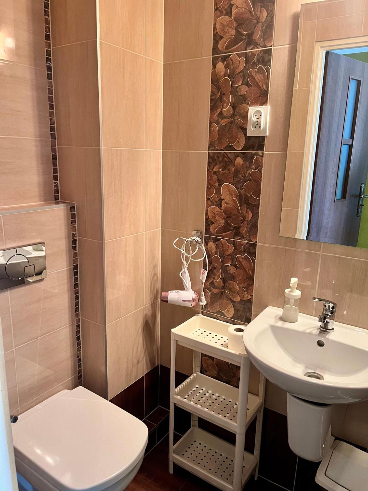 Stratos Bed & Breakfast Леба Екстериор снимка