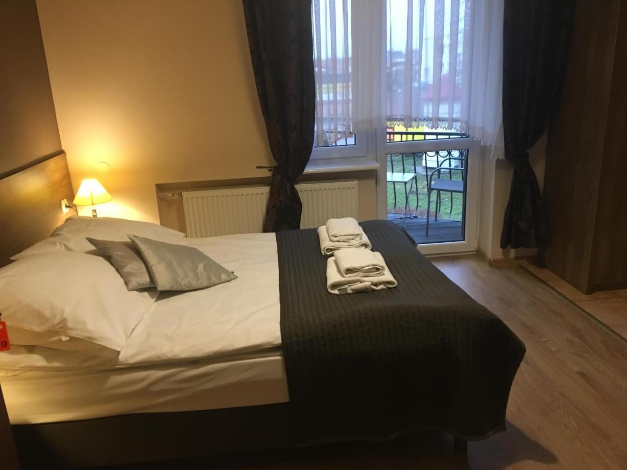 Stratos Bed & Breakfast Леба Екстериор снимка