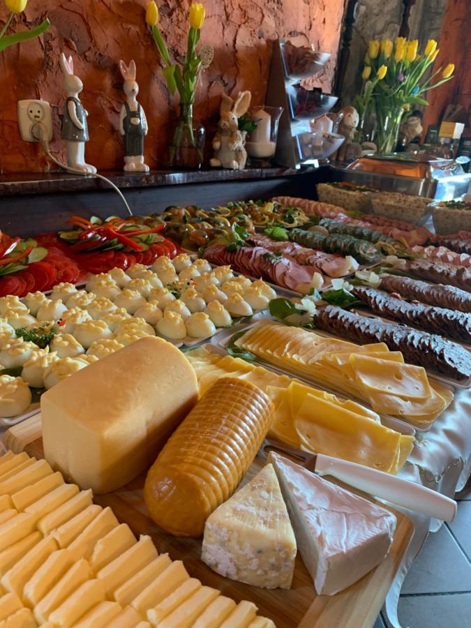 Stratos Bed & Breakfast Леба Екстериор снимка